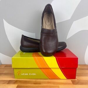New in Box Women's Wear Ever Slip-On Shoes Brush Brown WR11458 | 9